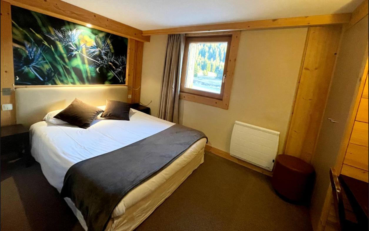 Les Roches 1500 Hotel Mieussy Exterior photo